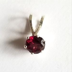 Vintage solitaire pendant red gem silver tone tiny